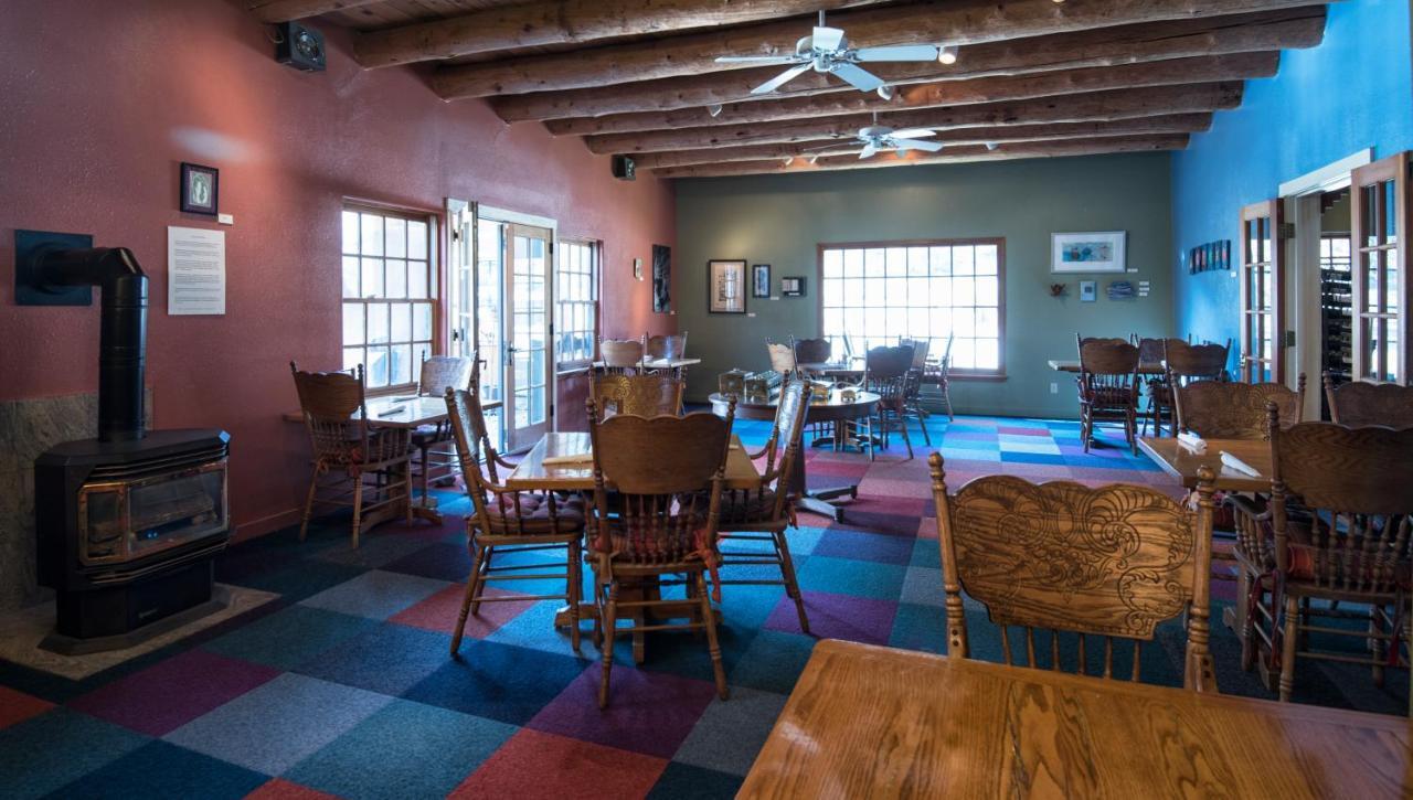 Abiquiu Inn Exterior photo